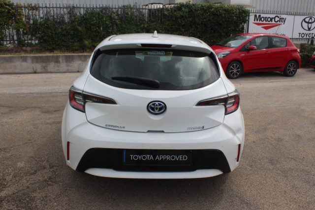 TOYOTA Corolla 1.8 Hybrid Active Immagine 3