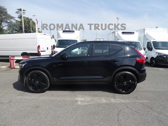 VOLVO XC40 B3 automatico Ultra Black Edition -PRONTA CONSEGNA Immagine 3