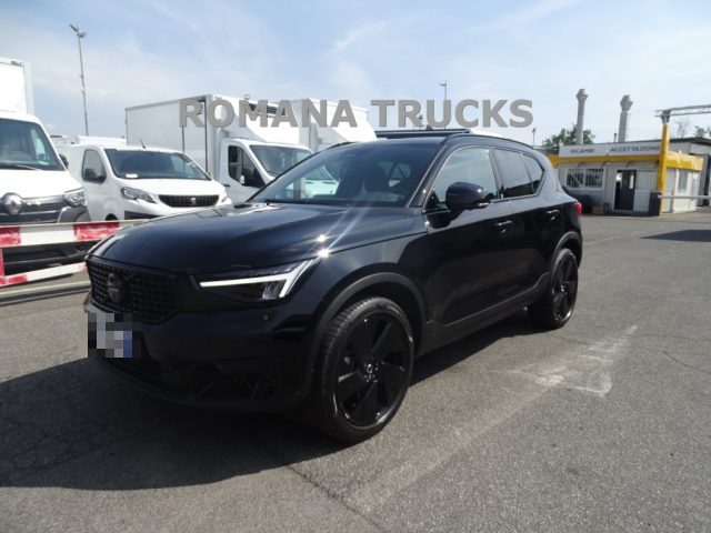 VOLVO XC40 B3 automatico Ultra Black Edition -PRONTA CONSEGNA Immagine 2