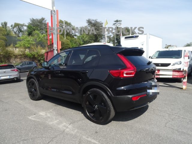 VOLVO XC40 B3 automatico Ultra Black Edition -PRONTA CONSEGNA Immagine 4