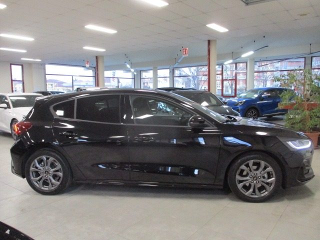 FORD Focus 1.5 EcoBlue 115 CV automatico 5p. ST-Line Design Immagine 2