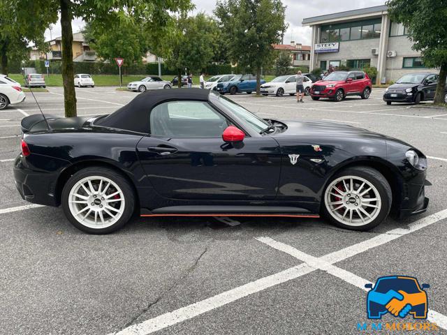 ABARTH 124 Spider 1.4 Turbo MultiAir 170 CV Immagine 3