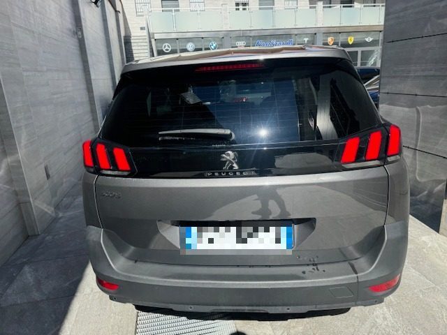 PEUGEOT 5008 BlueHDi 130 S&S Business Immagine 4