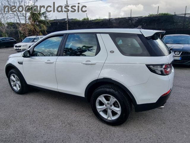 LAND ROVER Discovery Sport 2.0 TD4 150 CV SE Immagine 3