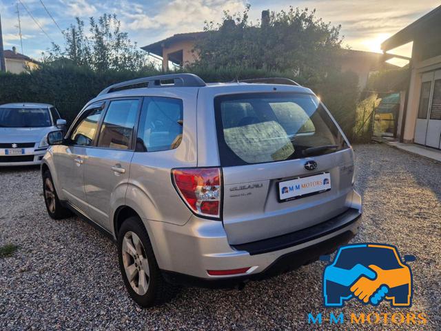 SUBARU Forester 2.0D X Comfort * UNICO PROPRIETARIO* Immagine 4