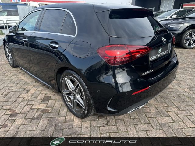 MERCEDES-BENZ A 200 d Automatic AMG Line Premium Immagine 3