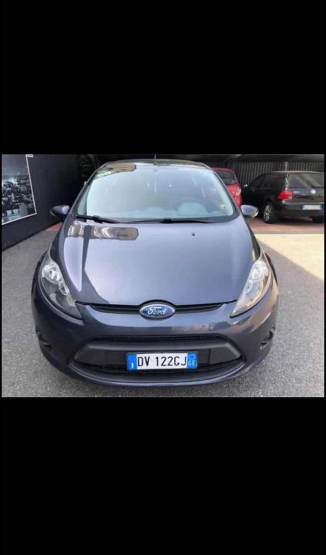 FORD Fiesta + 1.2 82CV 3 porte Immagine 2