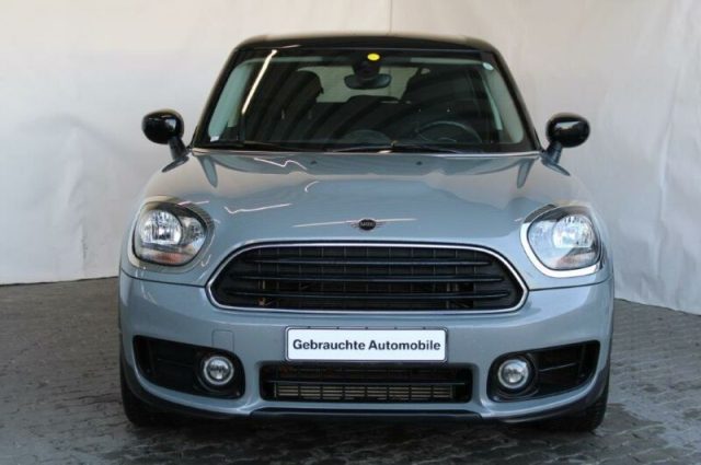 MINI Countryman 1.5 Cooper Business Countryman Immagine 0