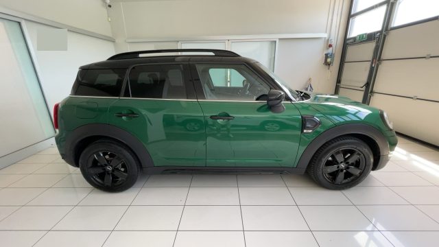 MINI Mini 2.0 Cooper D Essential Countryman Immagine 3