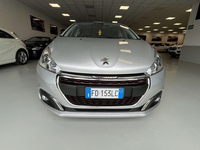 PEUGEOT 208 208 5p 1.2 puretech t GT Line s Immagine 1