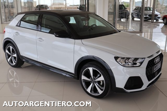 AUDI A1 citycarver 30 TFSI S tronic Identity C. CERCHI 18 Immagine 4