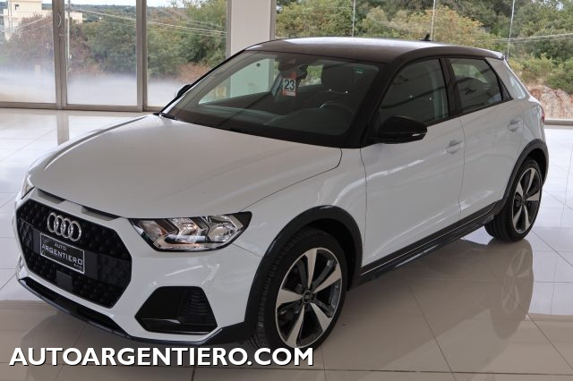 AUDI A1 citycarver 30 TFSI S tronic Identity C. CERCHI 18 Immagine 0