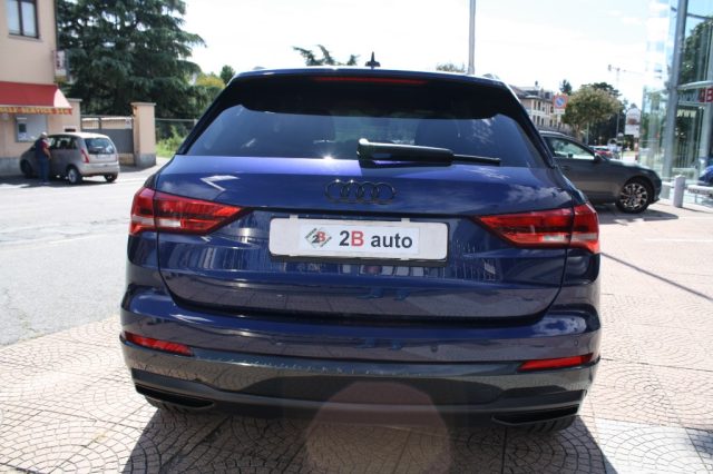 AUDI Q3 35 TDI S tronic Identity Black Immagine 3