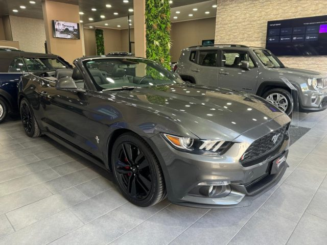 FORD Mustang Convertible 2.3 EcoBoost aut. Immagine 1