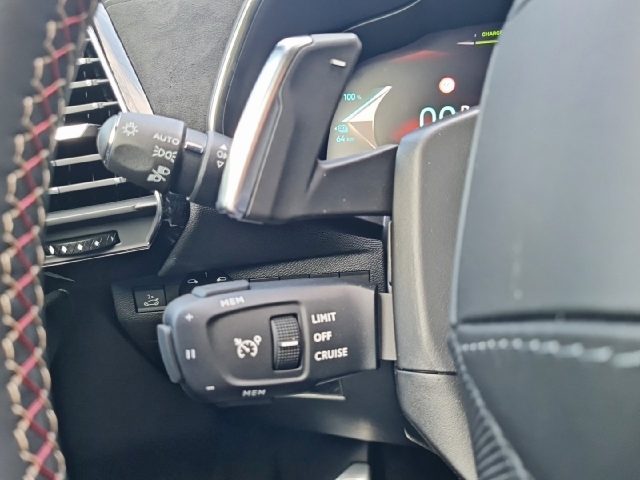 DS AUTOMOBILES DS 7 E-TENSE 225CV PERFORMANCE LINE + - foto 16