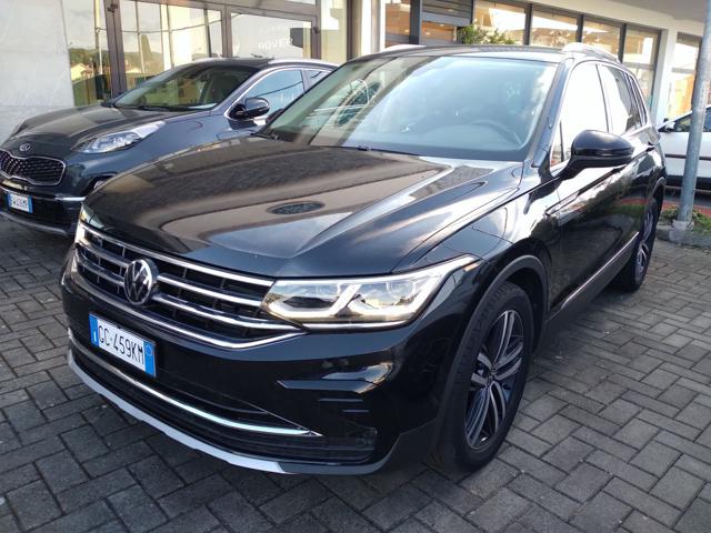 VOLKSWAGEN Tiguan 1.5 TSI 150 CV DSG ACT R-Line Immagine 1