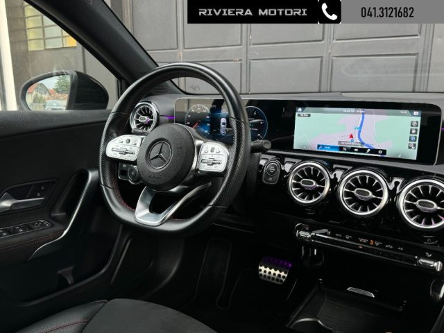 MERCEDES-BENZ A 180 d Automatic Premium Amg  Pacchetto Night Immagine 4