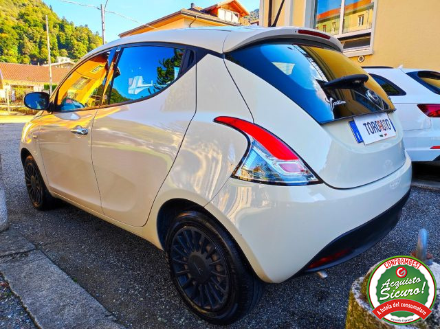 LANCIA Ypsilon 1.0 FireFly 5P Hybrid Ecochic Silver Immagine 2