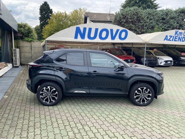 TOYOTA Yaris Cross 1.5 Hybrid 5p. E-CVT AWD-i Trend Immagine 3