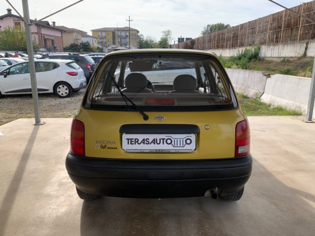 NISSAN Micra 1.0i 16V cat OK NEOPATENTATI UNICO PROPRIETARIO Immagine 4