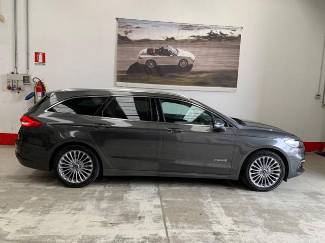 FORD Mondeo Full Hybrid 2.0 187 CV eCVT SW Titanium Business Immagine 1