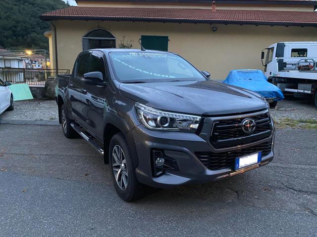 TOYOTA Hilux Executive Immagine 0