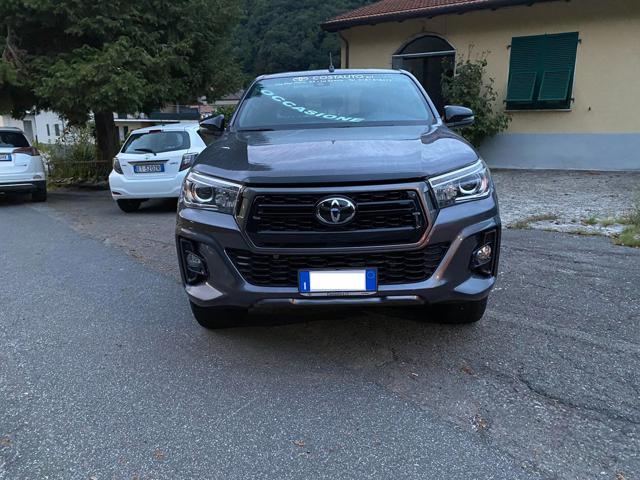 TOYOTA Hilux Executive Immagine 2