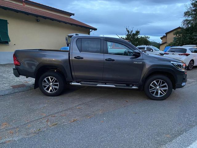 TOYOTA Hilux Executive Immagine 3