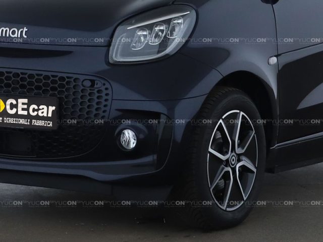 SMART ForTwo EQ Passion  SOLO KM. 957 -59% DIREZIONALE FABBRICA Immagine 1