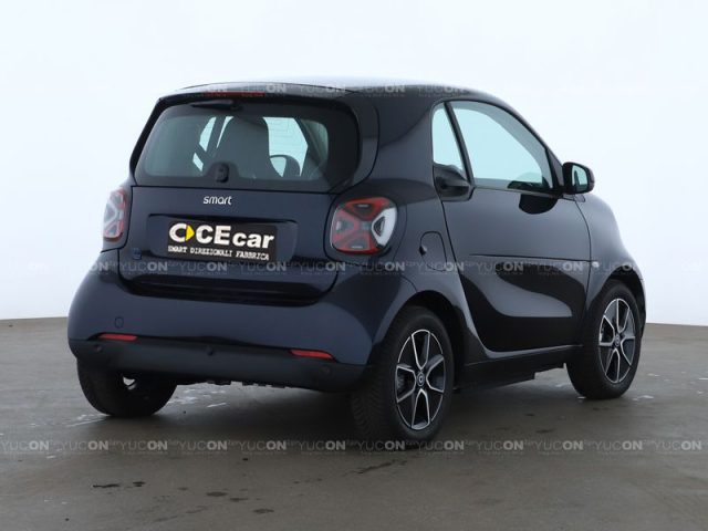 SMART ForTwo EQ Passion  SOLO KM. 957 -59% DIREZIONALE FABBRICA Immagine 2