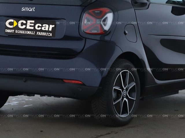 SMART ForTwo EQ Passion  SOLO KM. 957 -59% DIREZIONALE FABBRICA Immagine 3