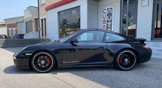 PORSCHE 911 Carrera 4 GTS Coupé Immagine 4