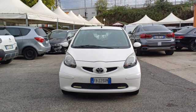 TOYOTA Aygo 1.0 VVT-i 69 CV 5 porte cool Immagine 0