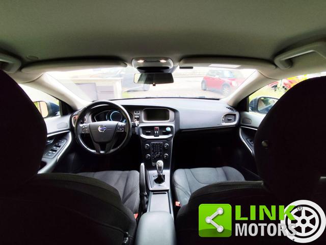 VOLVO V40 D2 1.6 Momentum GARANZIA INCLUSA Immagine 3