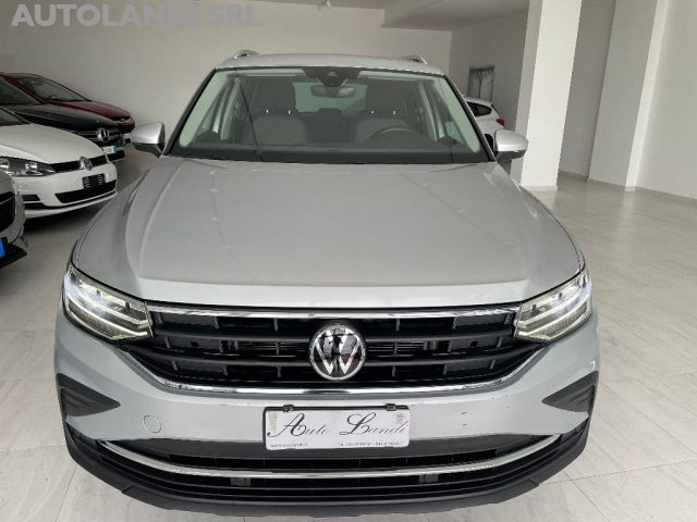 VOLKSWAGEN Tiguan 2.0 TDI 150 CV SCR DSG Life Immagine 2