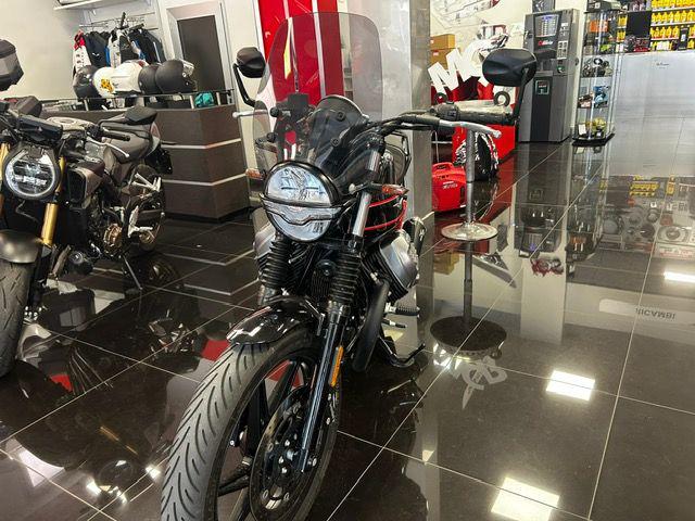 MOTO GUZZI V7 Special Edition Immagine 1