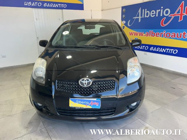 TOYOTA Yaris 1.3 5 porte Immagine 1