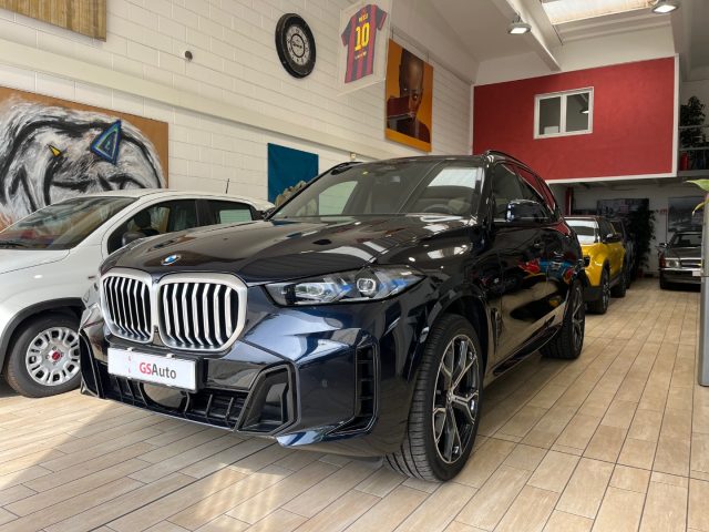 BMW X5 xDrive30d 48V Msport Immagine 0