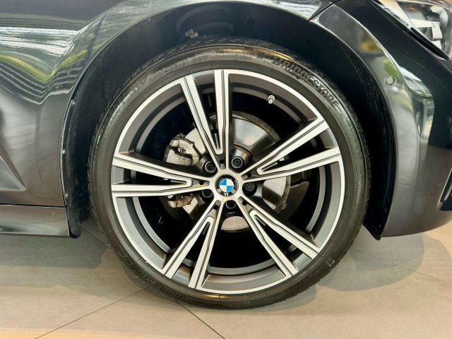 BMW 320 320d Touring mhev 48V xdrive , C.19" , ADAS Immagine 3