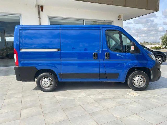 PEUGEOT Boxer 330 L1H1 Pro BlueHDi 140 Start&Stop Immagine 4