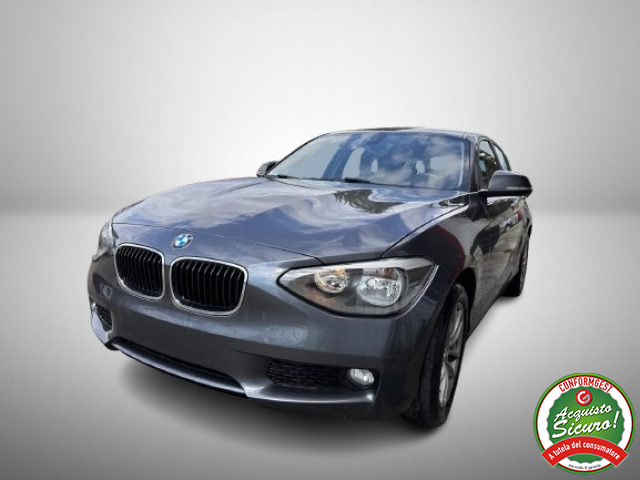 BMW 116 i 5p. Urban Immagine 0