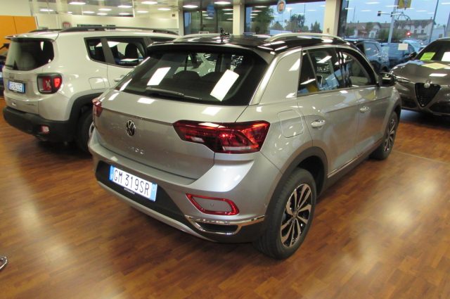 VOLKSWAGEN T-Roc 1.0 TSI Style 110 CV KM ZERO Immagine 2