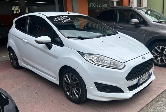 FORD Fiesta 1.5 TDCi 75CV 3 porte ST-Line Immagine 2