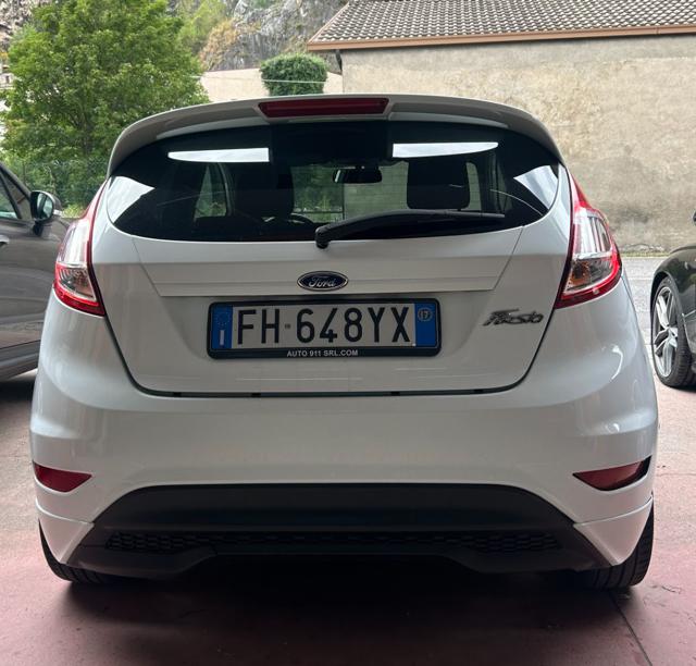 FORD Fiesta 1.5 TDCi 75CV 3 porte ST-Line Immagine 4