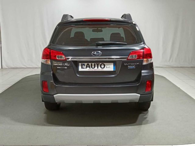 SUBARU OUTBACK 2.0D Lineartronic Trend Immagine 3