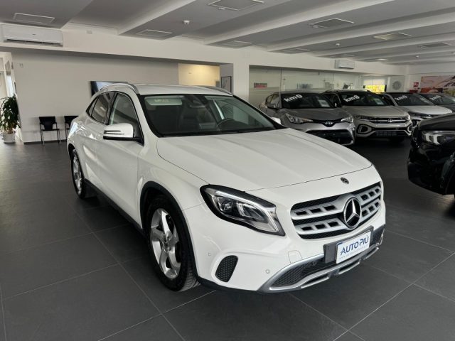 MERCEDES-BENZ GLA 200 2.0 d 136 CV Sport