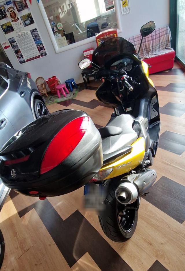 YAMAHA T-Max 500 GIALLO 2010 Immagine 2