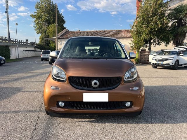 SMART ForTwo 1000 52 kW MHD coupé passion AUTO PER NEOPATENTATI Immagine 1