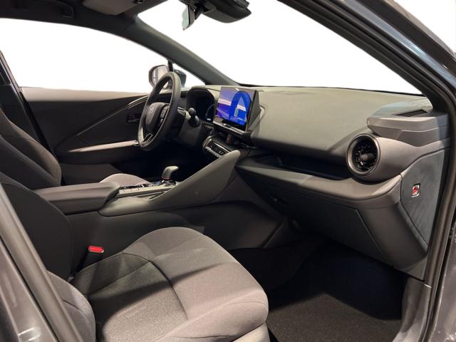 TOYOTA C-HR 2.0 HV Trend Immagine 4