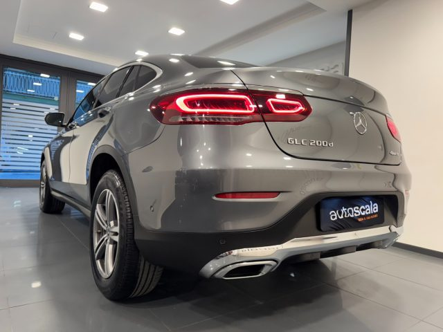 MERCEDES-BENZ GLC 200 d 4Matic Coupé Sport Immagine 2